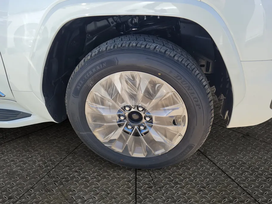 تويوتا لاندكروزر GXR4 2026 