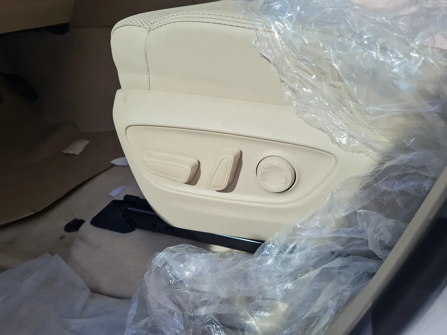 تويوتا لاندكروزر GXR4 2026 