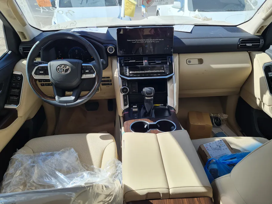 تويوتا لاندكروزر GXR4 2026 