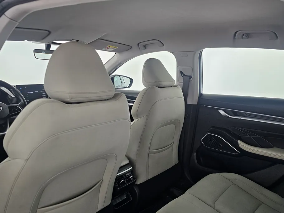 2023 Geely Emgrand GS 