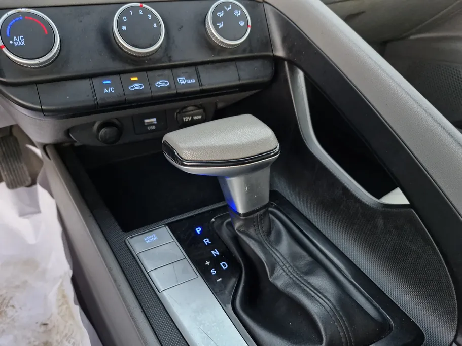 2022 Hyundai Elantra Fleet 