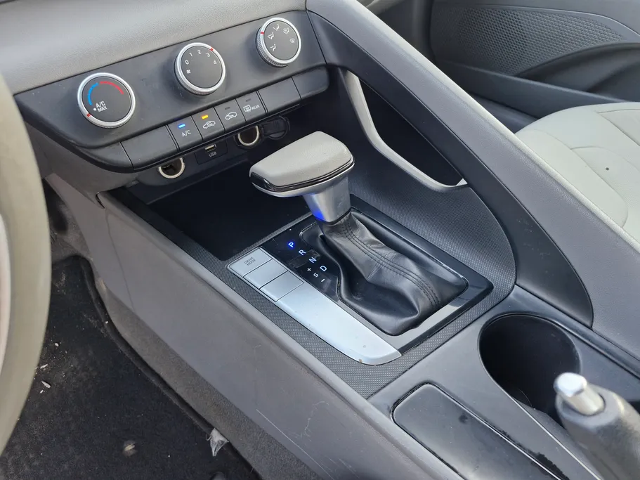 2022 Hyundai Elantra Fleet 