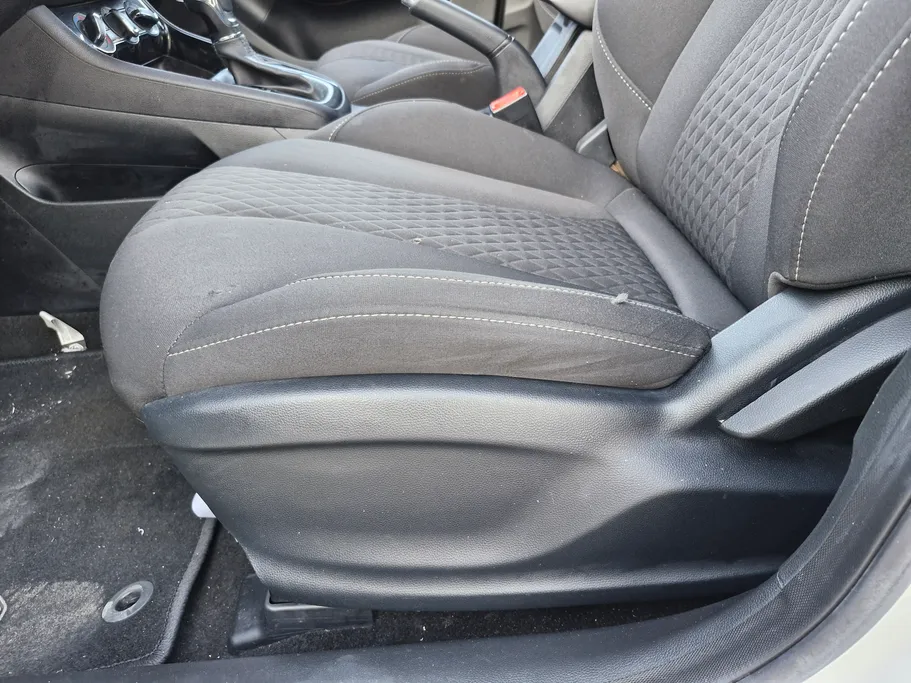 ام جي 5 STD 2023 