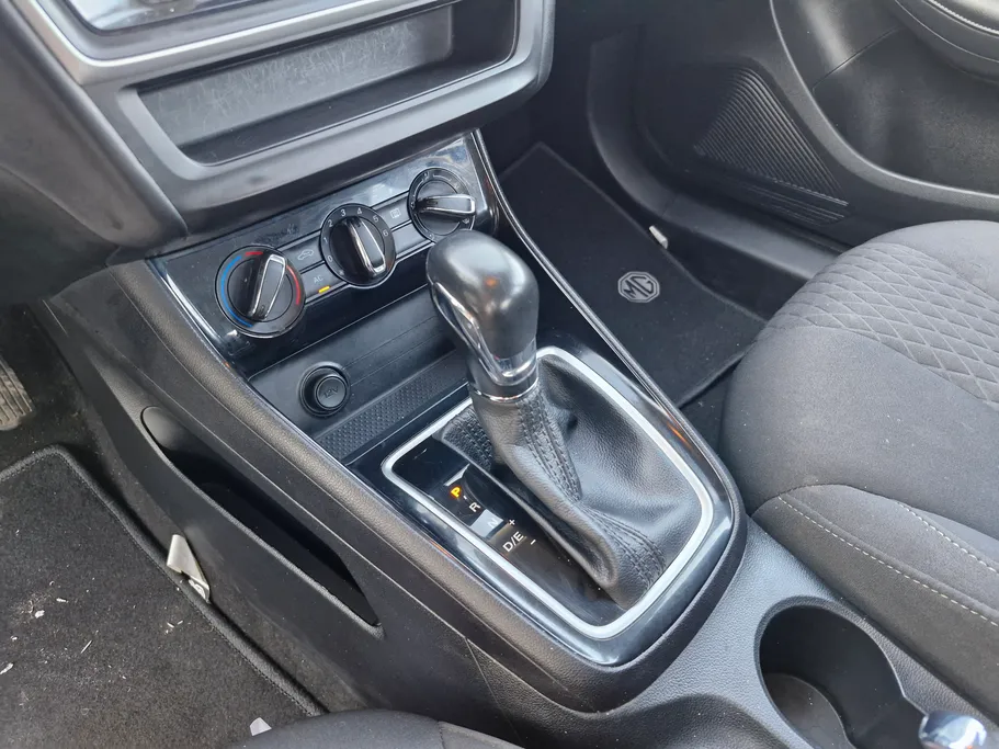 ام جي 5 STD 2023 