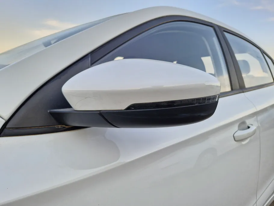 ام جي 5 STD 2023 