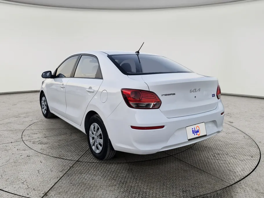 2022 Kia Pegas LX 