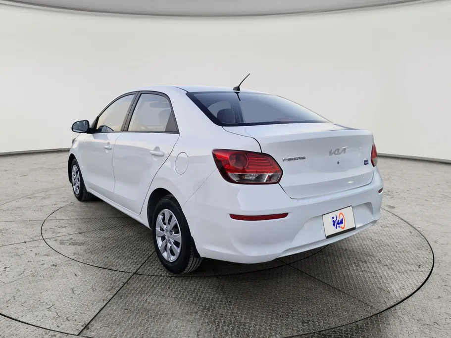 2022 Kia Pegas LX 
