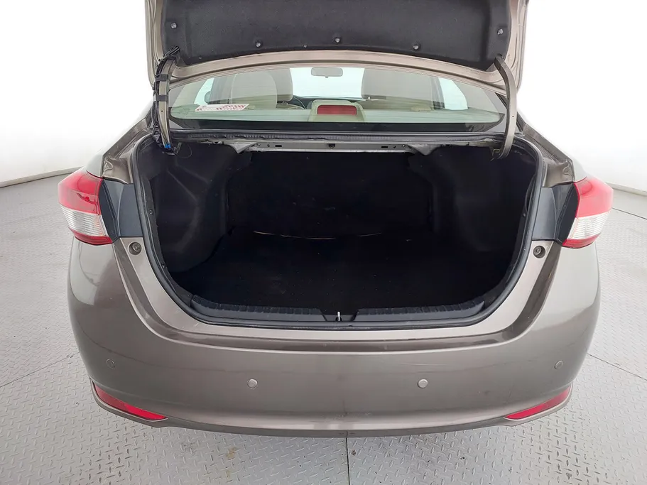 2021 Toyota Yaris  Y 