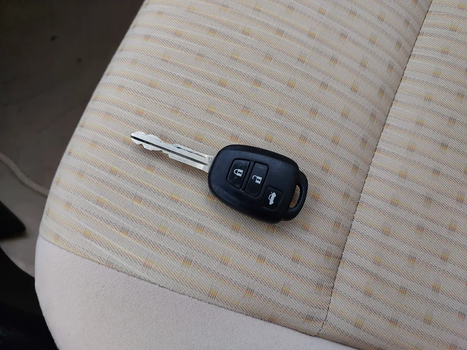 2021 Toyota Yaris  Y 