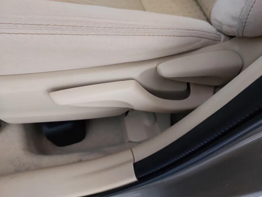 2021 Toyota Yaris  Y 