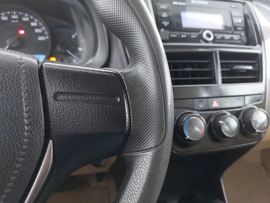 2021 Toyota Yaris  Y 