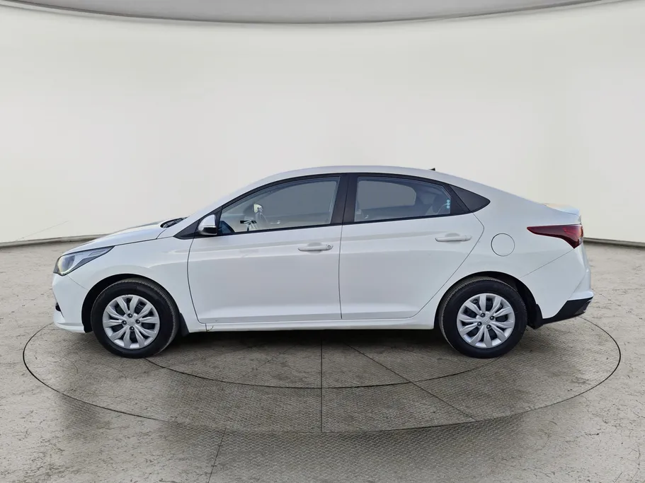 هيونداي اكسنت سمارت 2023 