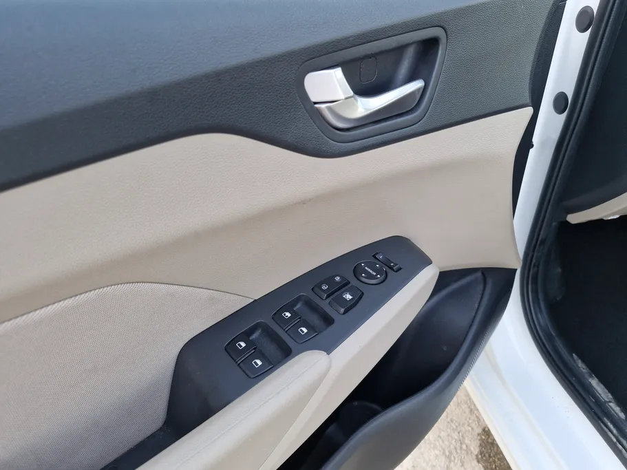 هيونداي اكسنت سمارت 2023 