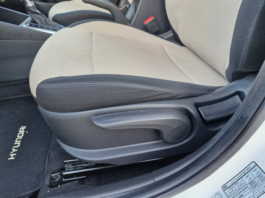 هيونداي اكسنت سمارت 2023 