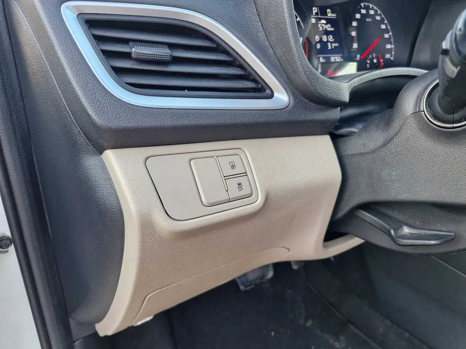 هيونداي اكسنت سمارت 2023 