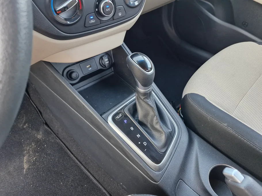 هيونداي اكسنت سمارت 2023 