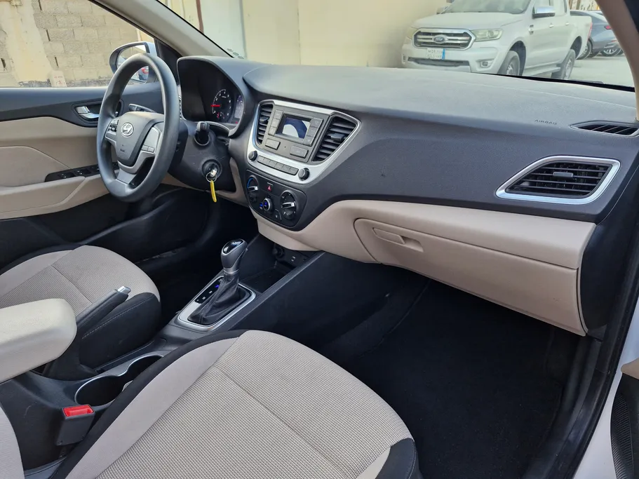 هيونداي اكسنت سمارت 2023 