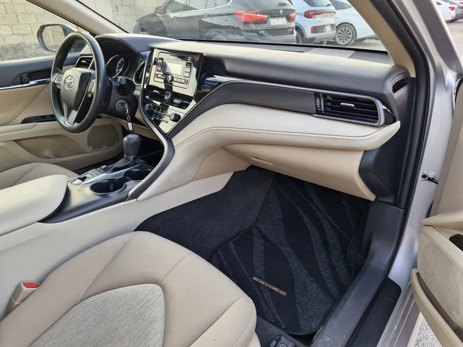 2021 Toyota Camry  LE 