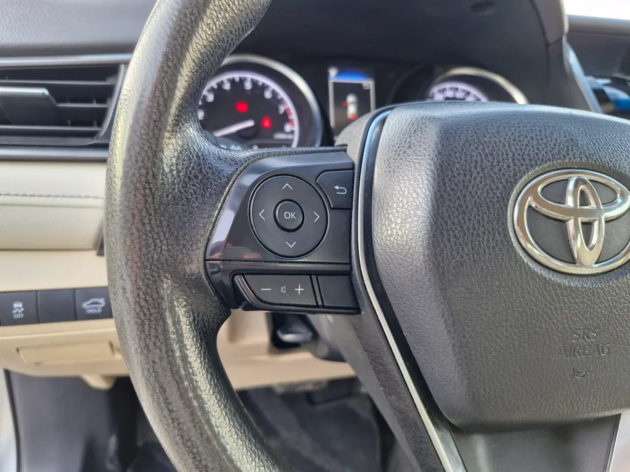 2021 Toyota Camry  LE 