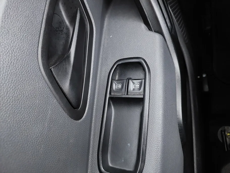 رينو داستر PE 2023 