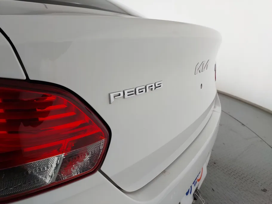 2022 Kia Pegas LX 