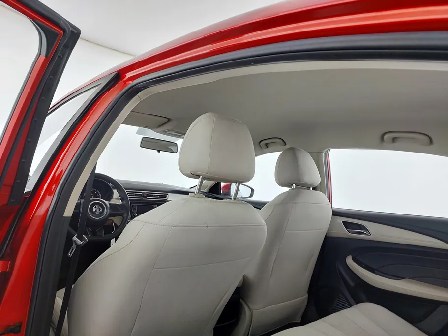 ام جي 5 STD 2022 