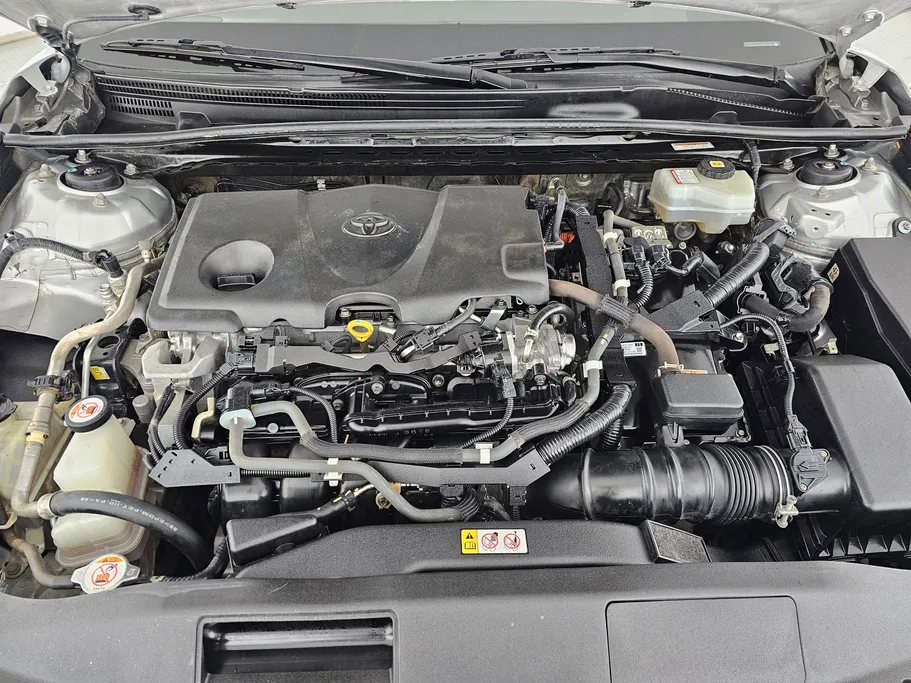 تويوتا كامري LE HEV 2021 