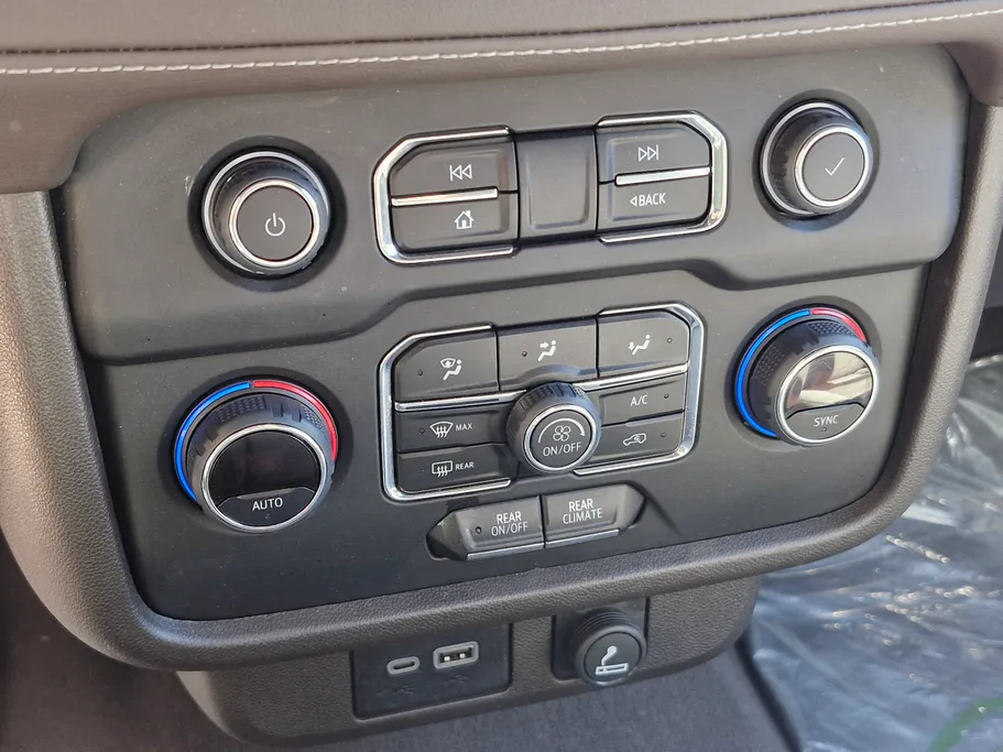 2024 Chevrolet Tahoe LS 