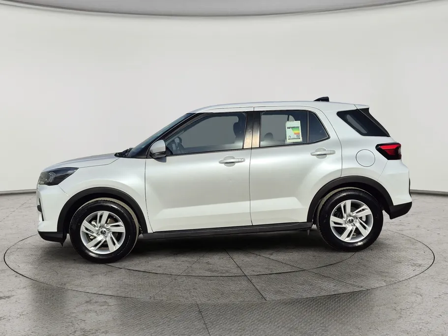 2024 Toyota Raize XLE 