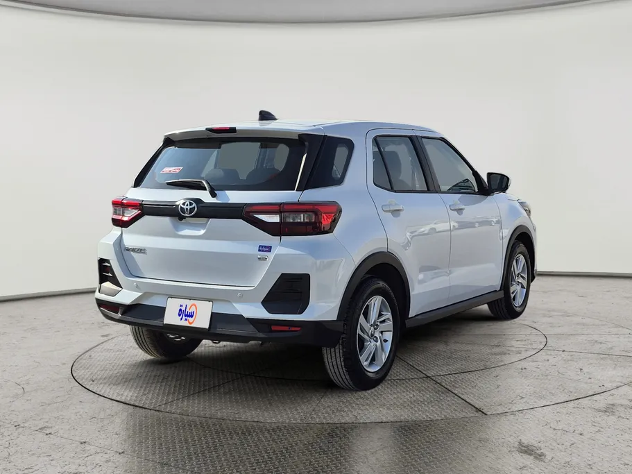 2024 Toyota Raize XLE 