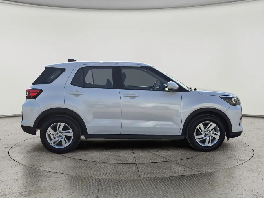 2024 Toyota Raize XLE 