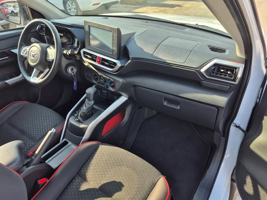 2024 Toyota Raize XLE 