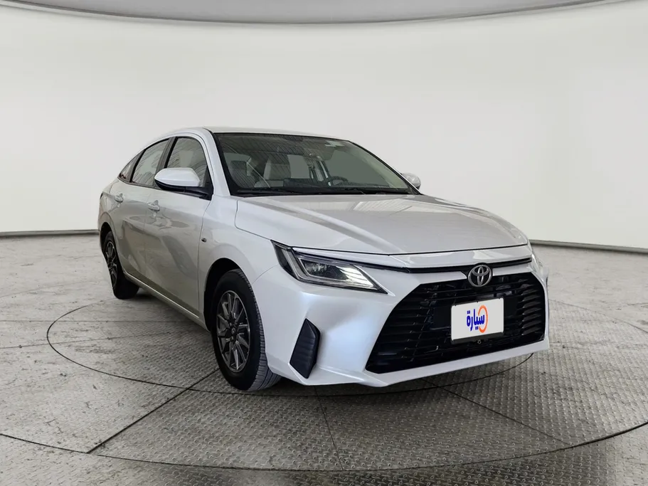2023 Toyota Yaris  Y 