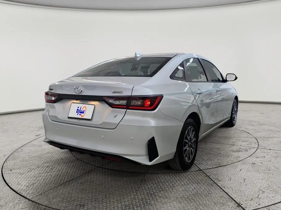 2023 Toyota Yaris  Y 