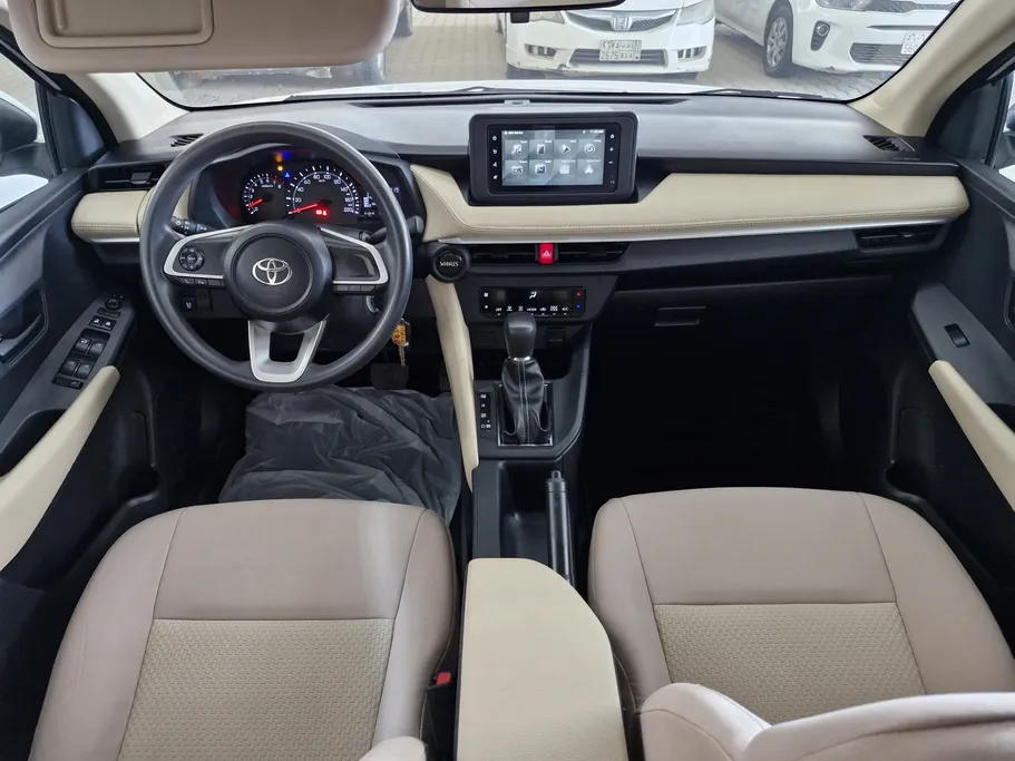 تويوتا يارس Y 2023 