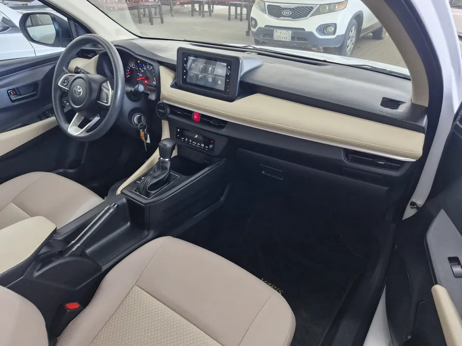 تويوتا يارس Y 2023 