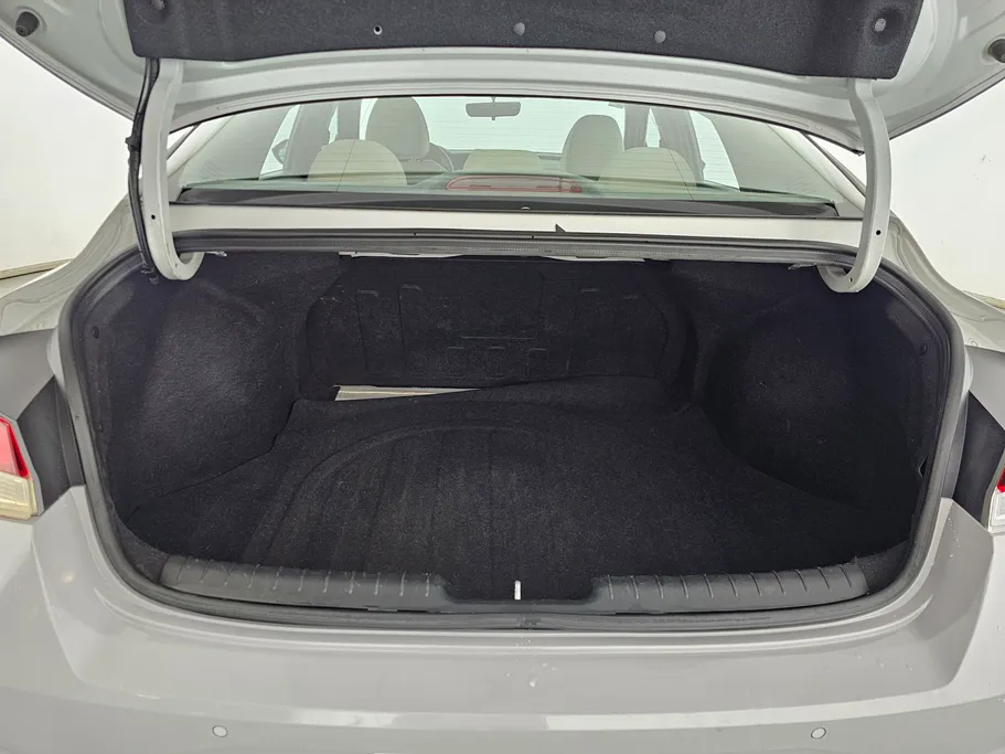 2022 Hyundai Elantra Smart 