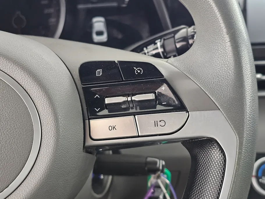 2022 Hyundai Elantra Smart 