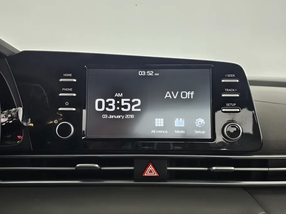 2022 Hyundai Elantra Smart 