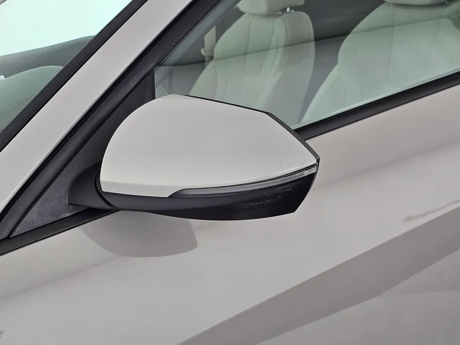 2022 Hyundai Elantra Smart 