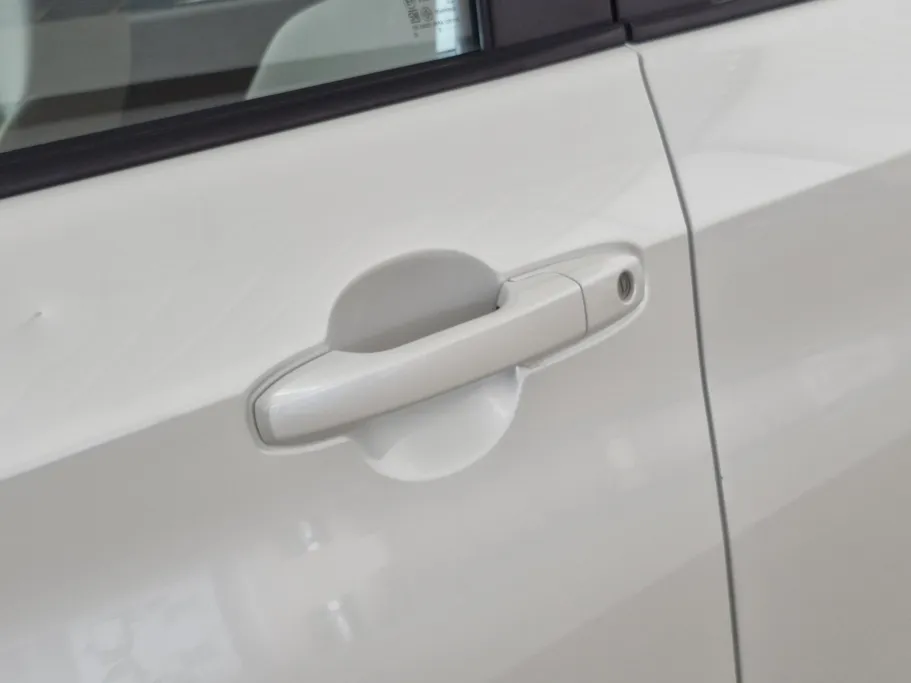 تويوتا يارس Y 2023 