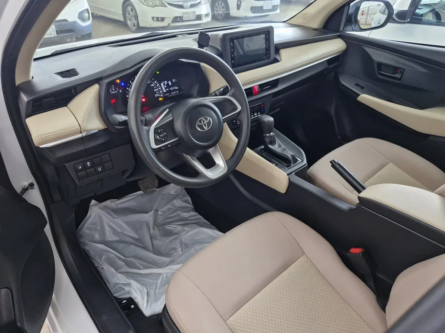 تويوتا يارس Y 2023 