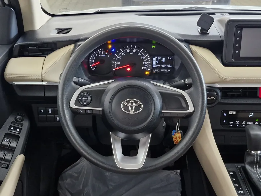 تويوتا يارس Y 2023 