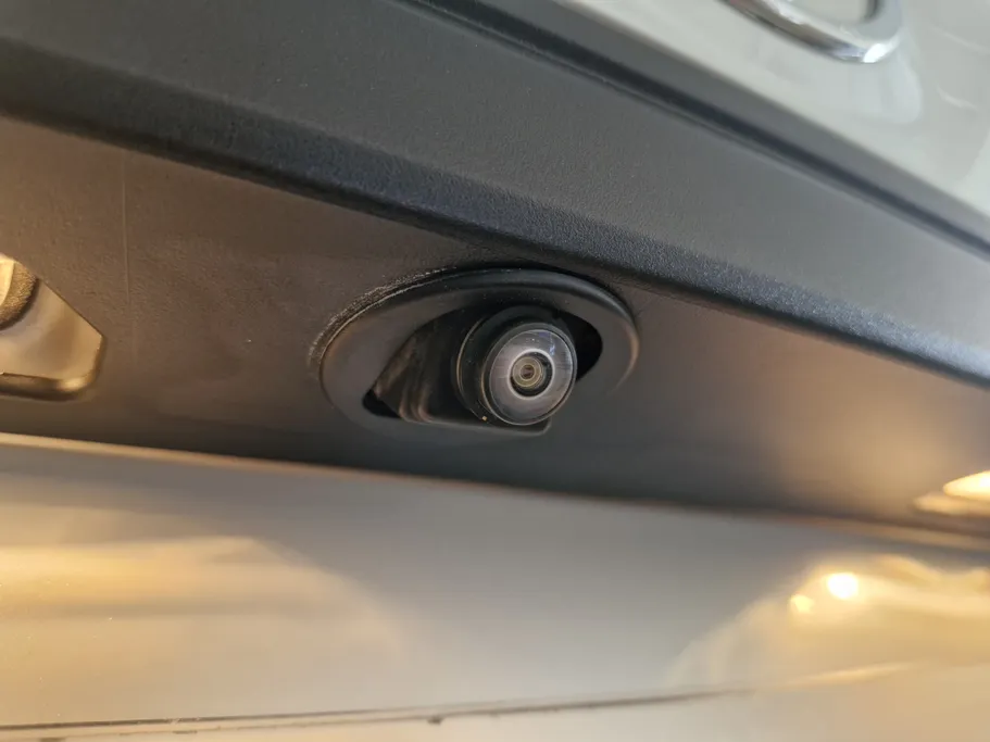 تويوتا يارس Y 2023 