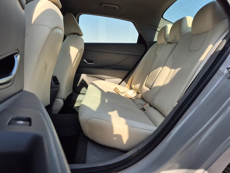 2022 Hyundai Elantra Fleet 