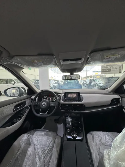 2025 Nissan Xtrail SV 