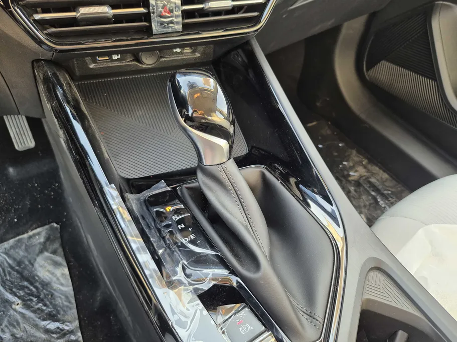 ام جي 5 ستاندر الشكل الجديد 2025 