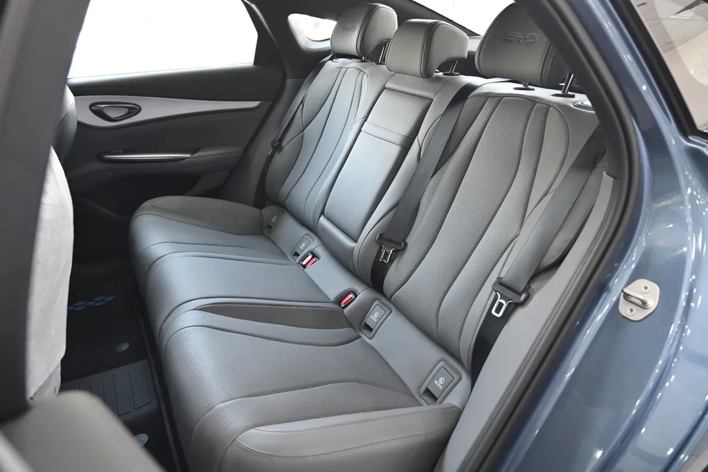 بي واي دي سيل 7 ديزاين 2026 