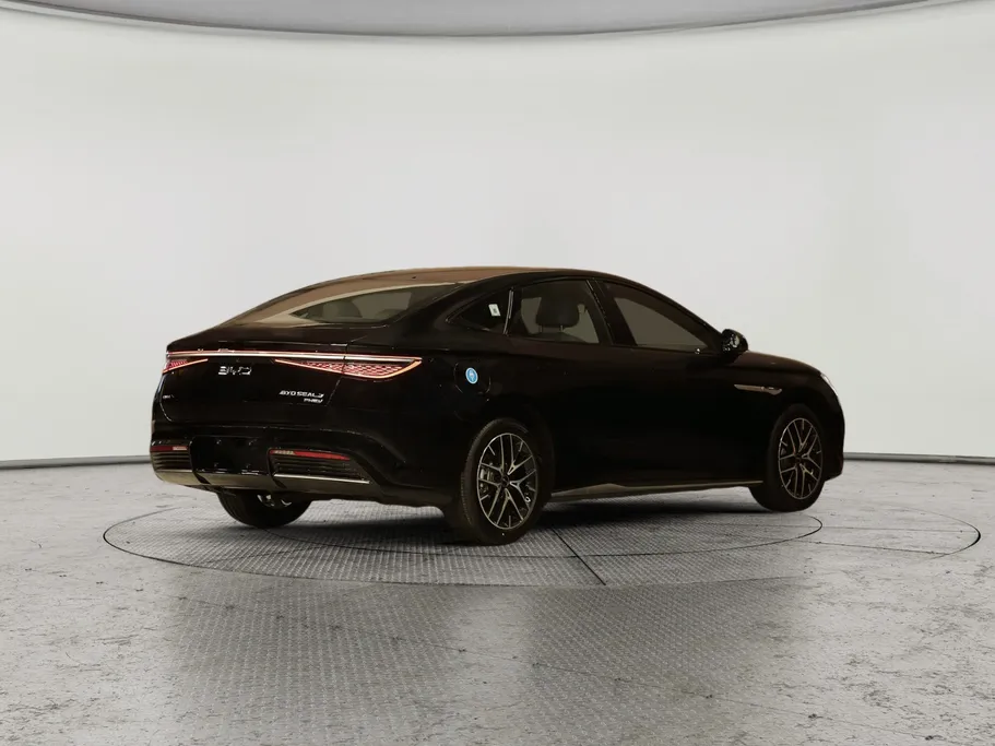 بي واي دي سيل 7 ديزاين 2026 