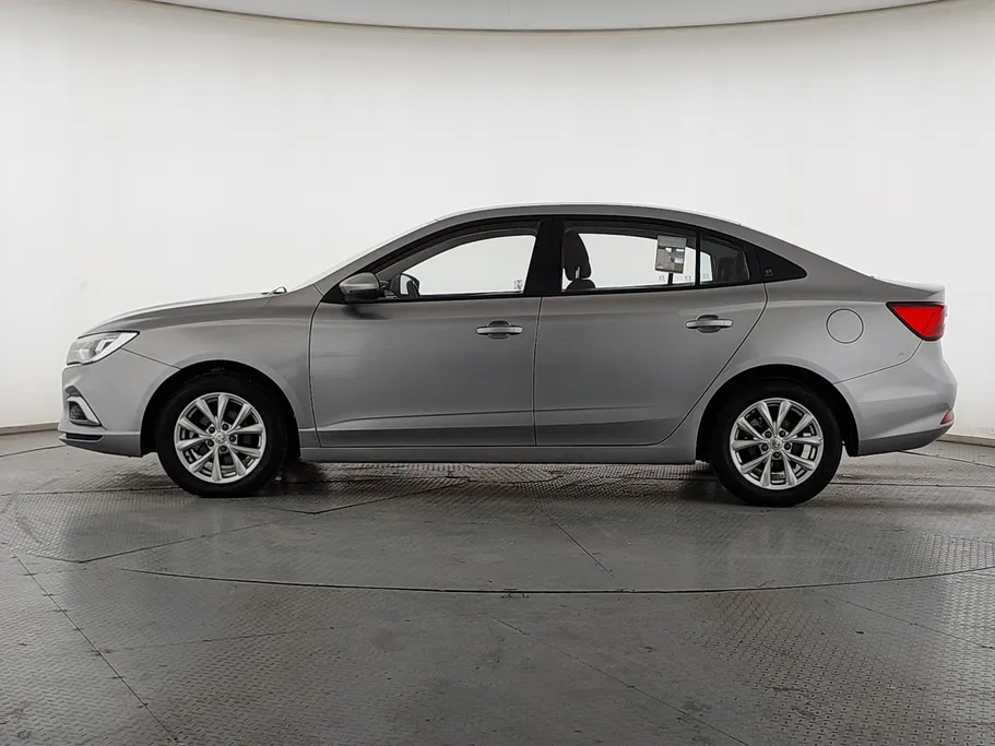 ام جي 5 STD 2022 